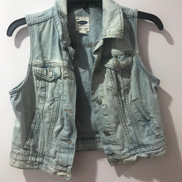 Light Wash Cropped Denim Vest - Picture 3 of 6